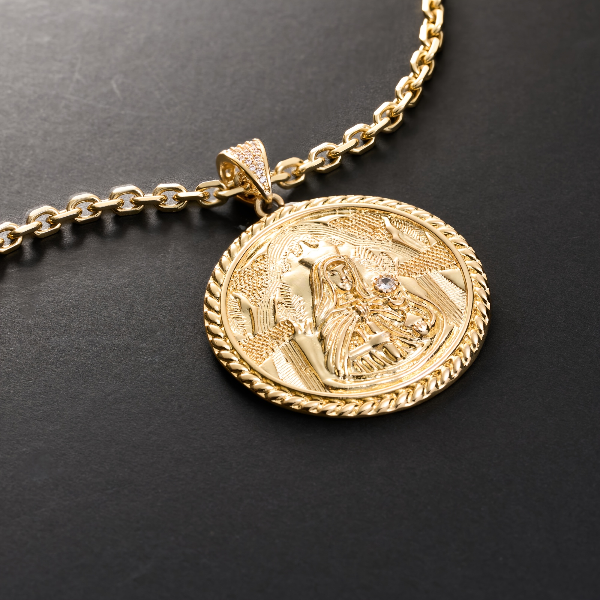 18K Gold Plated Fashionable Casual Style Religious Pendant
